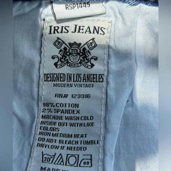 Iris Jeans  Aztec Inspired Design Acid Wash Shorts - Multicolor - Picture 6 of 6